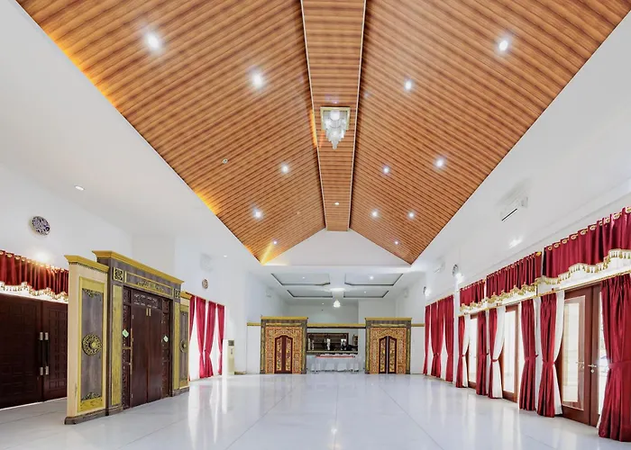 RedDoorz Premium @ Gandaria Jagakarsa Hotel Jakarta